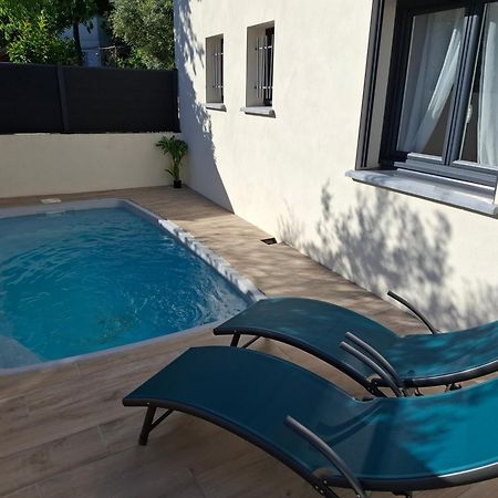 Lou Mazet Villa Uchaud Kültér fotó